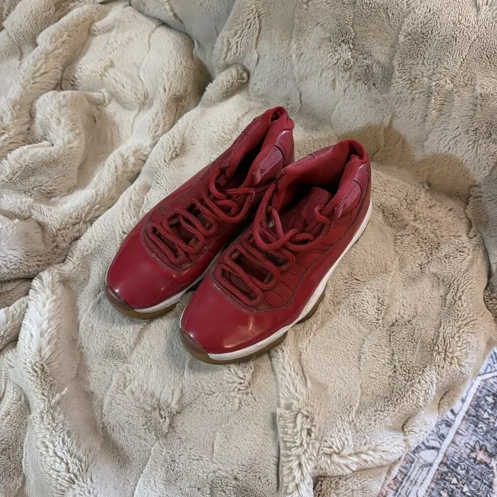 Size 8.5 - Jordan 11 Retro High Win Like '96